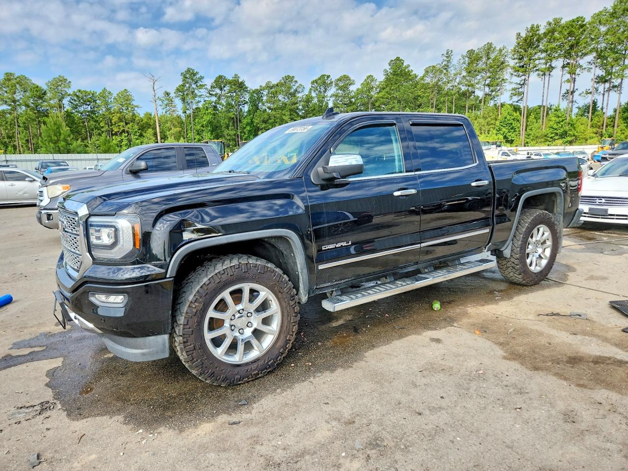 3GTU2PEC8JG142293 · 2018 GMC SIERRA