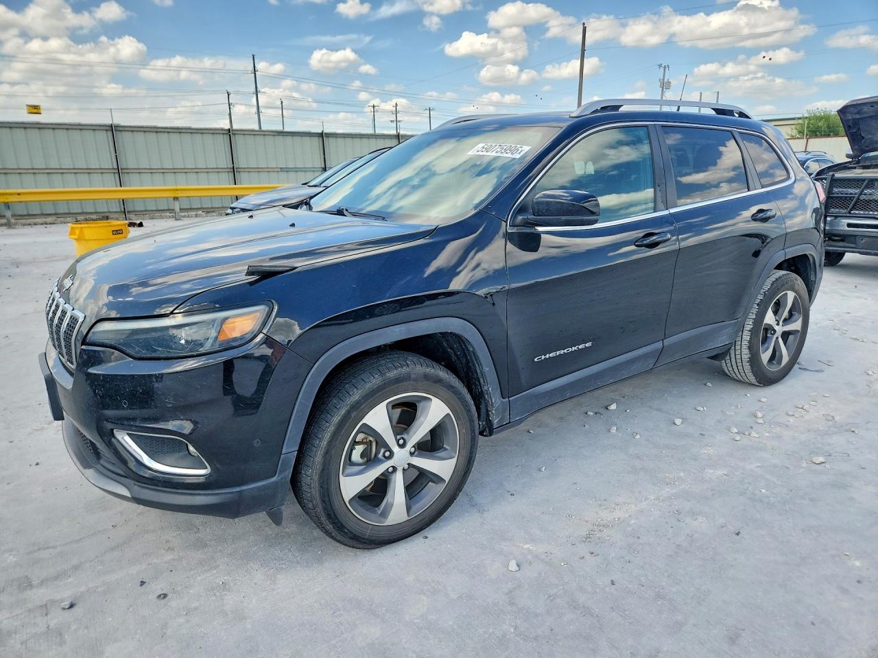 1C4PJMDX2MD172619 · 2021 JEEP CHEROKEE