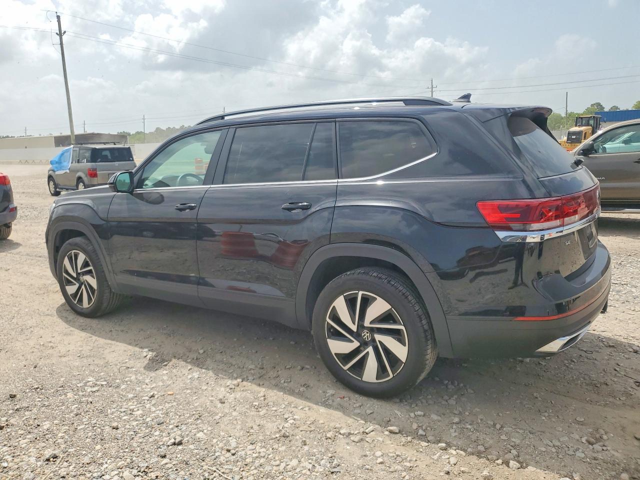 1V2JR2CA9SC534883 · 2025 VOLKSWAGEN ATLAS · 2/12