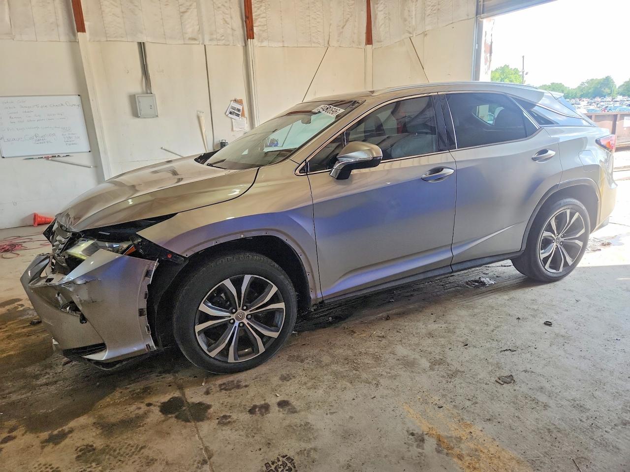 2T2BZMCA8HC111371 · 2017 LEXUS RX