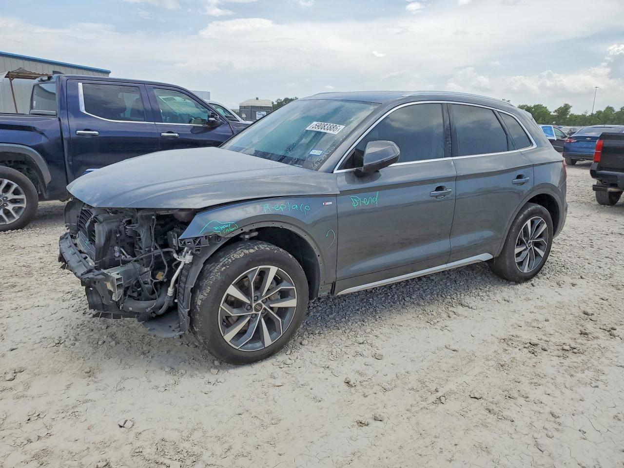WA1GAAFY7R2018201 · 2022 AUDI Q5