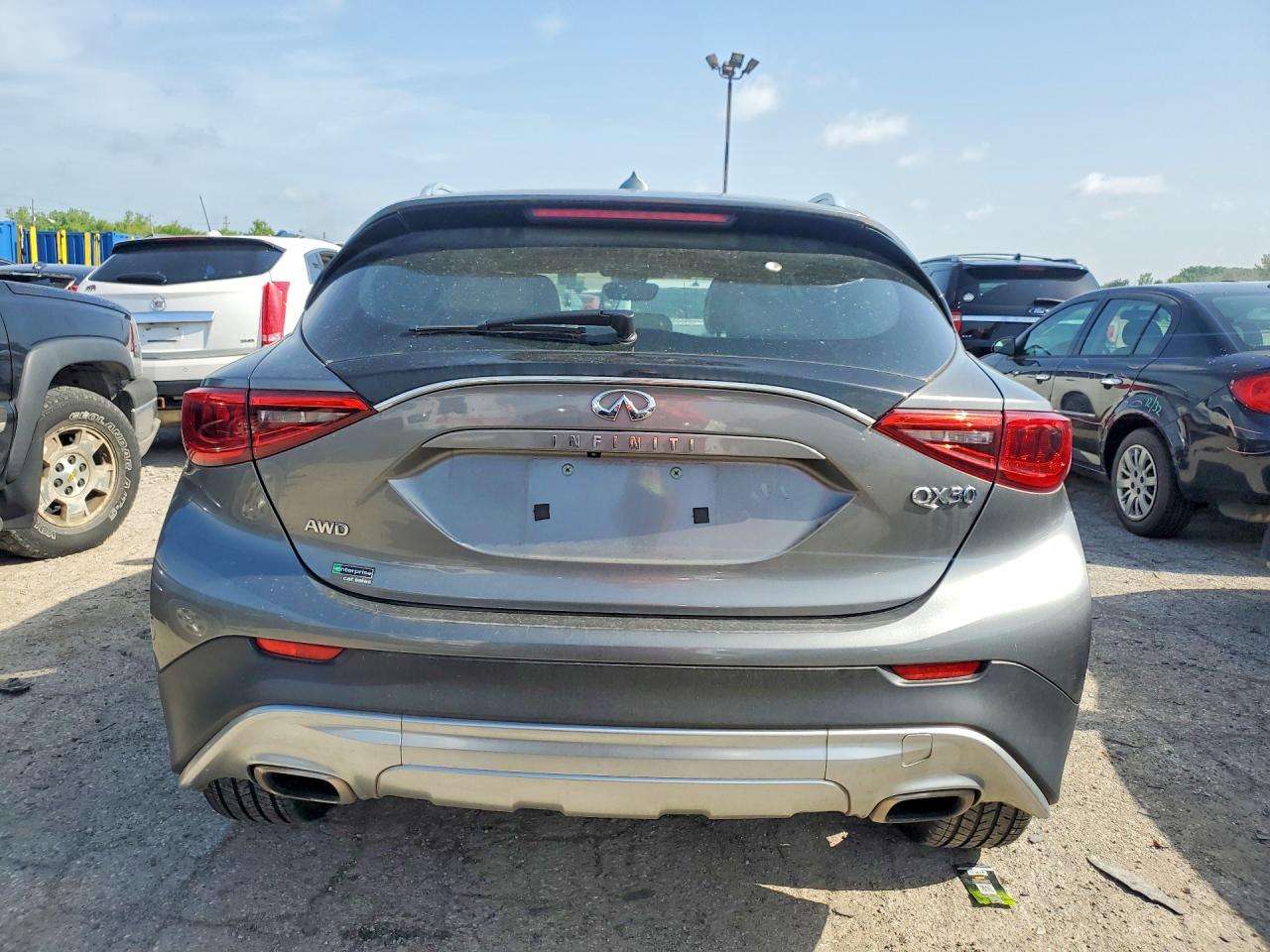 SJKCH5CR1JA043560 · 2018 INFINITI QX30 · 6/13