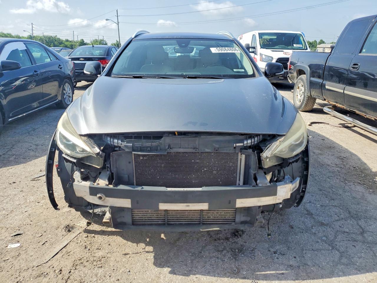 SJKCH5CR1JA043560 · 2018 INFINITI QX30 · 5/13