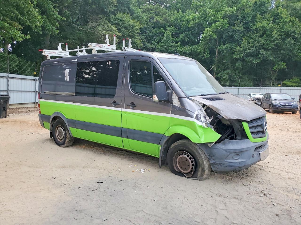 WD3PE7CC4E5843296 · 2014 MERCEDES-BENZ SPRINTER · 4/13