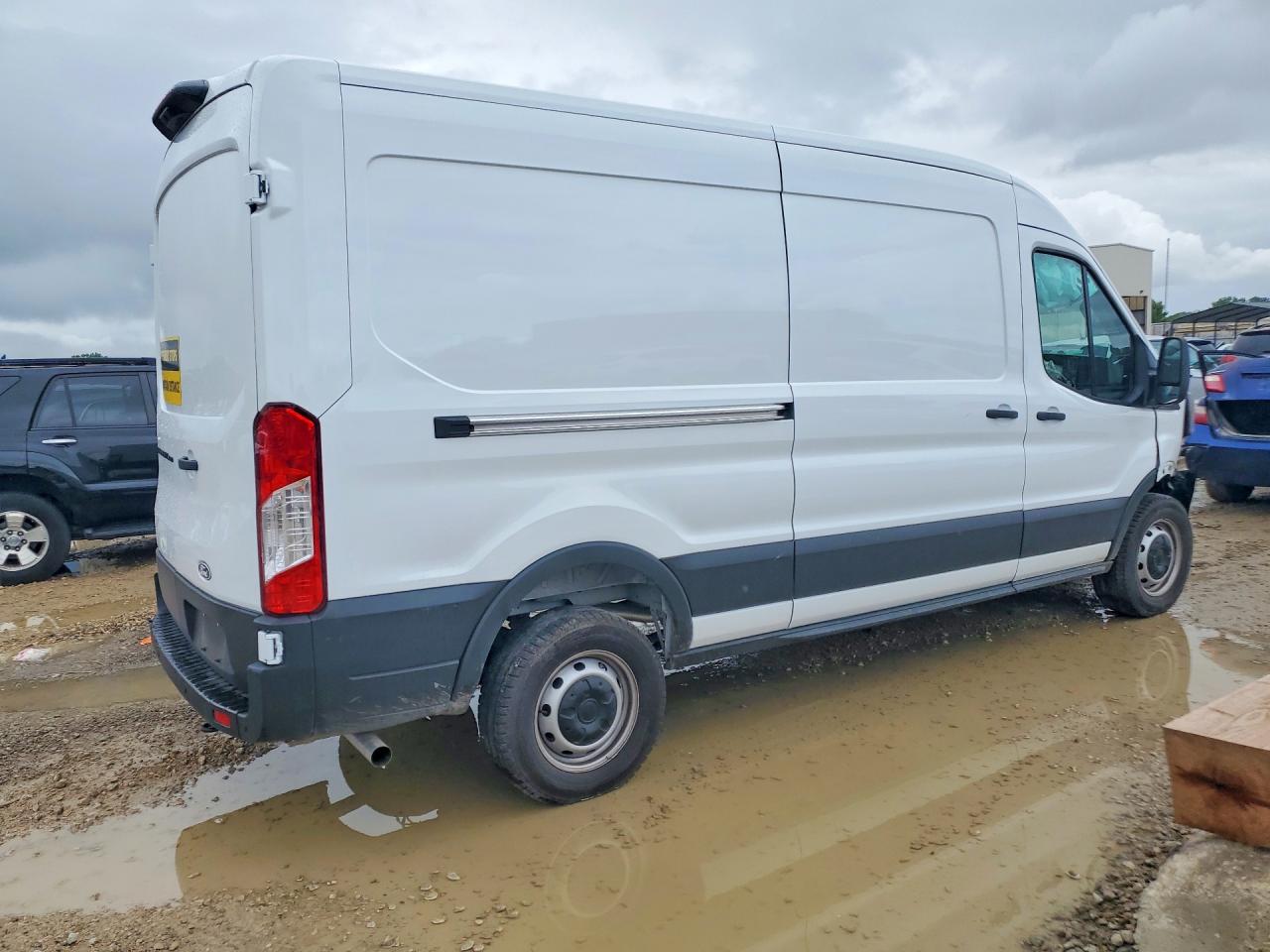 1FTBR1C83TKB09020 · 2026 FORD TRANSIT · 3/13