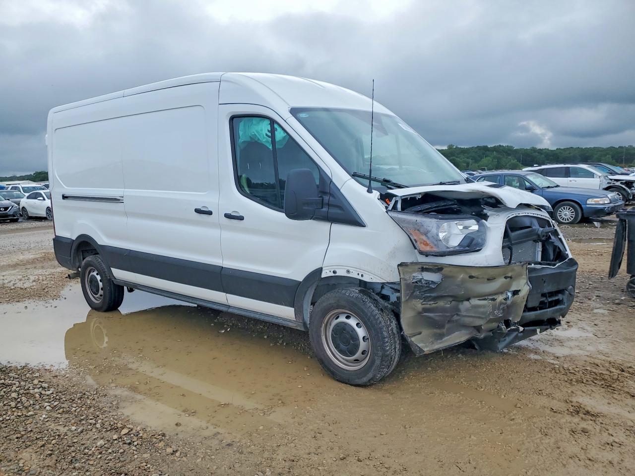 1FTBR1C83TKB09020 · 2026 FORD TRANSIT · 4/13