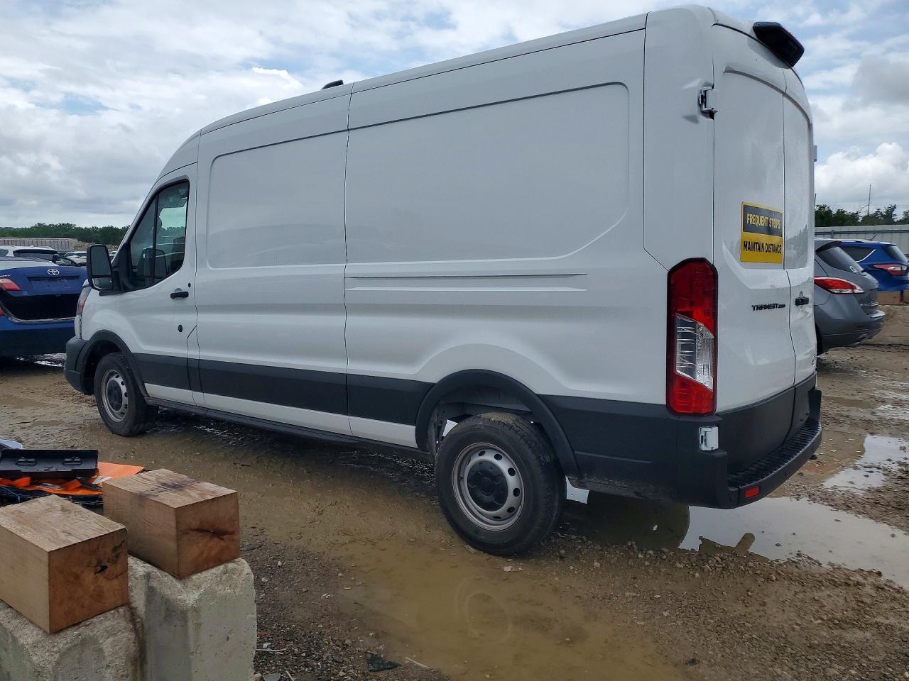 1FTBR1C83TKB09020 · 2026 FORD TRANSIT · 2/13