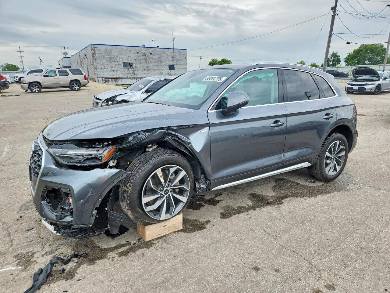 WA1GAAFY1R2065045 · 2024 AUDI Q5
