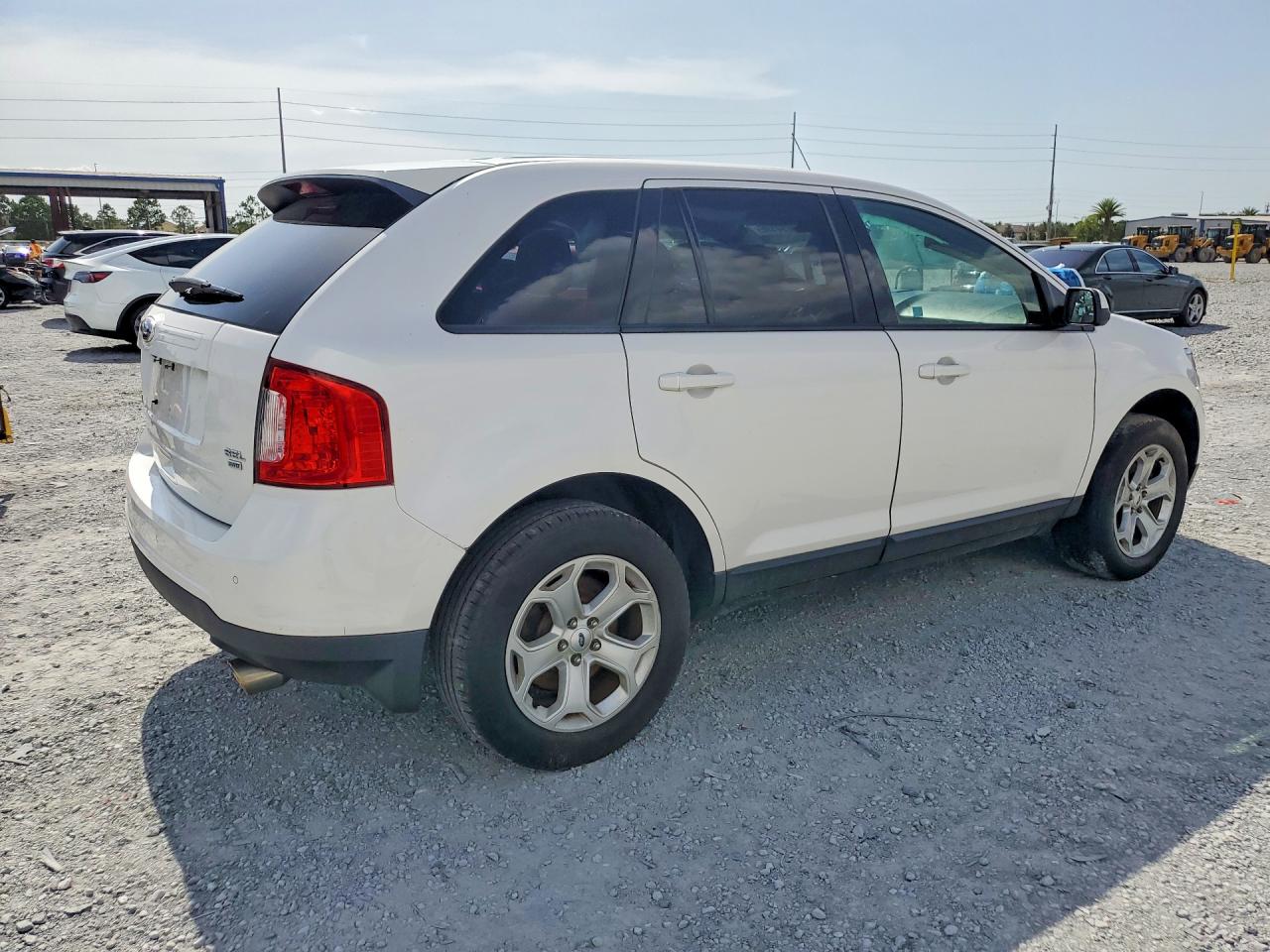 2FMDK4JC5EBB27341 · 2014 FORD EDGE · 3/13