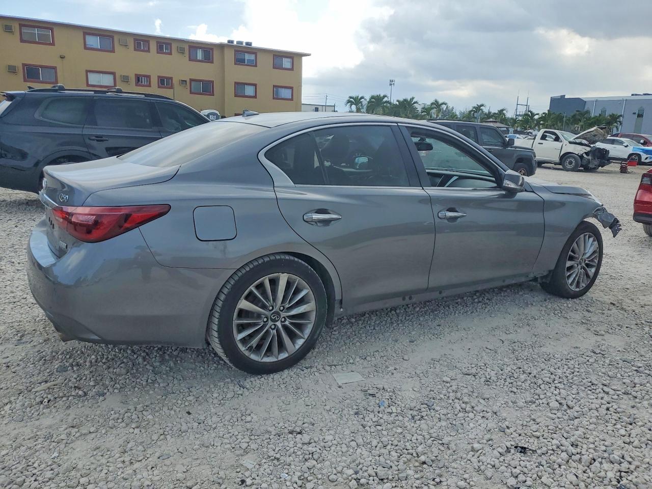 JN1EV7BR6MM755084 · 2021 INFINITI Q50 · 3/13