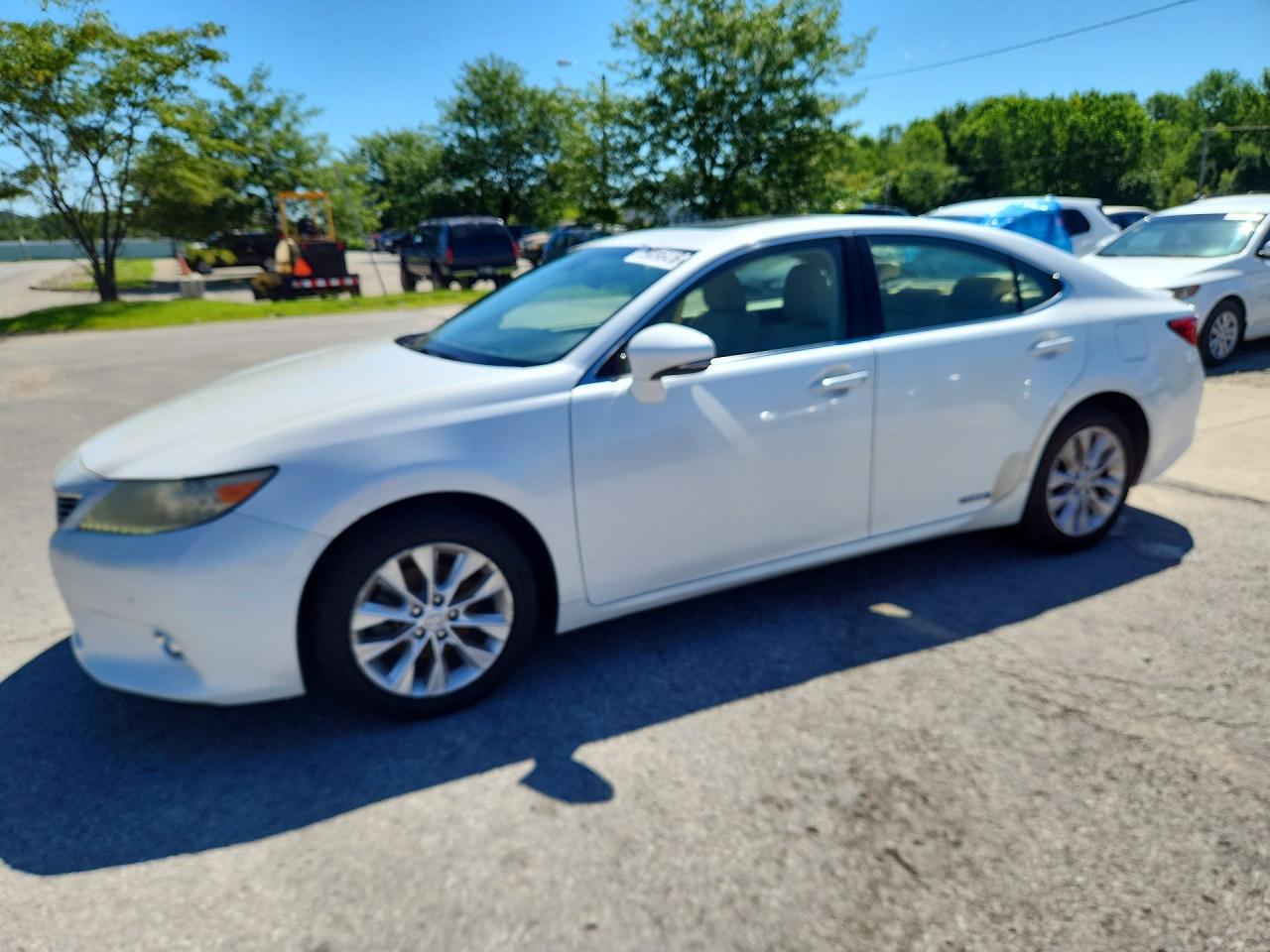 JTHBW1GG0D2019852 · 2013 LEXUS ES