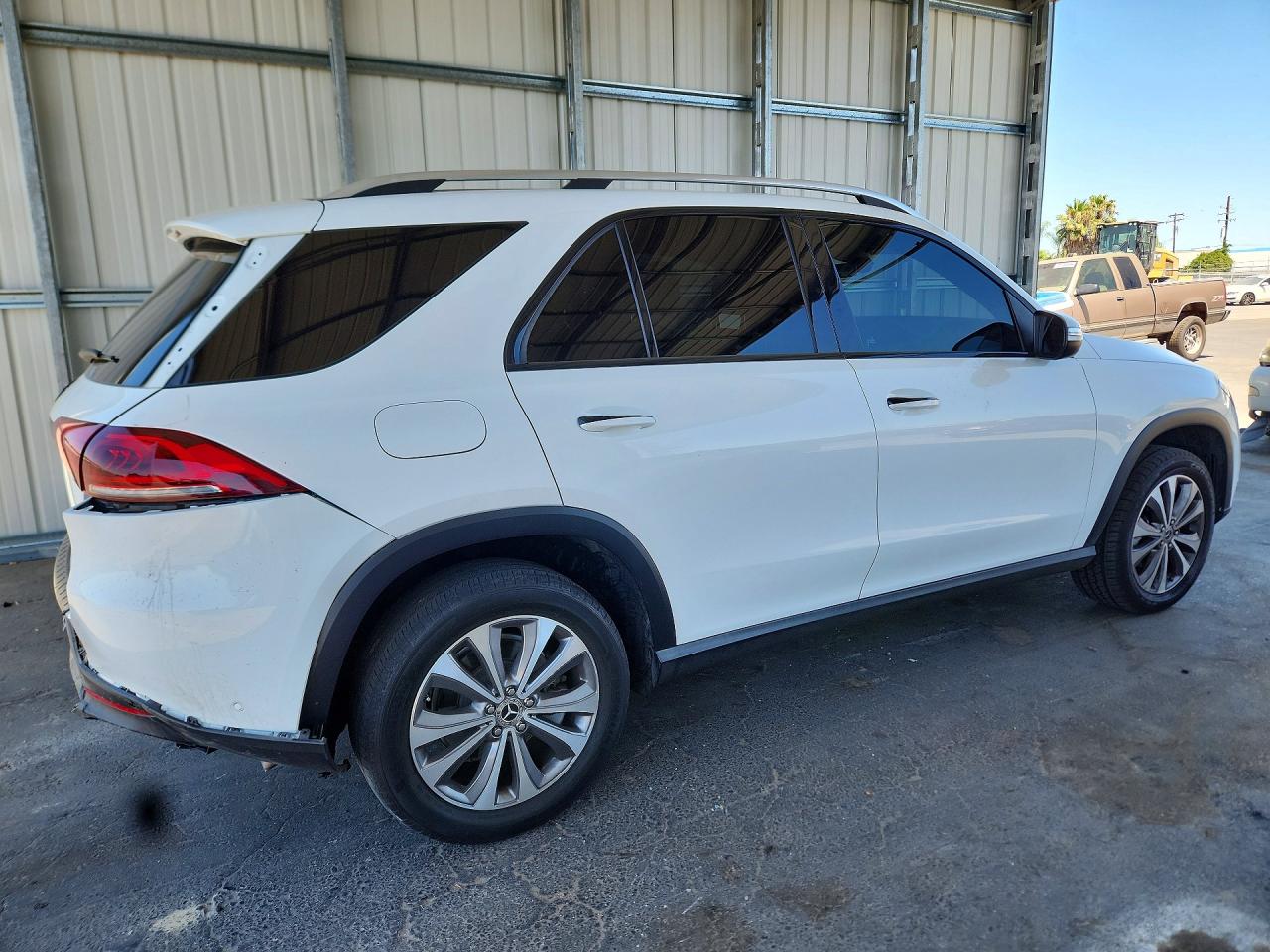 4JGFB4JB6MA392439 · 2021 MERCEDES-BENZ GLE · 3/13