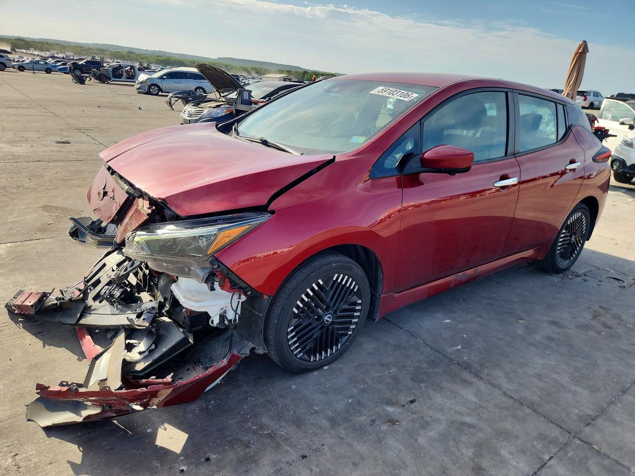 1N4CZ1CV2PC557619 · 2023 NISSAN LEAF