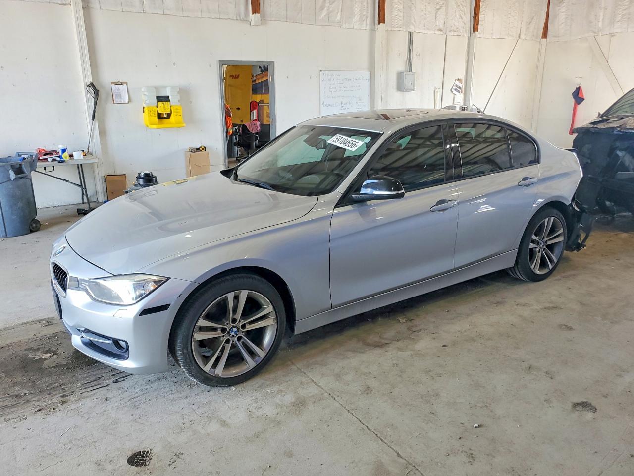 WBA3D5C55EKX95030 · 2014 BMW 328