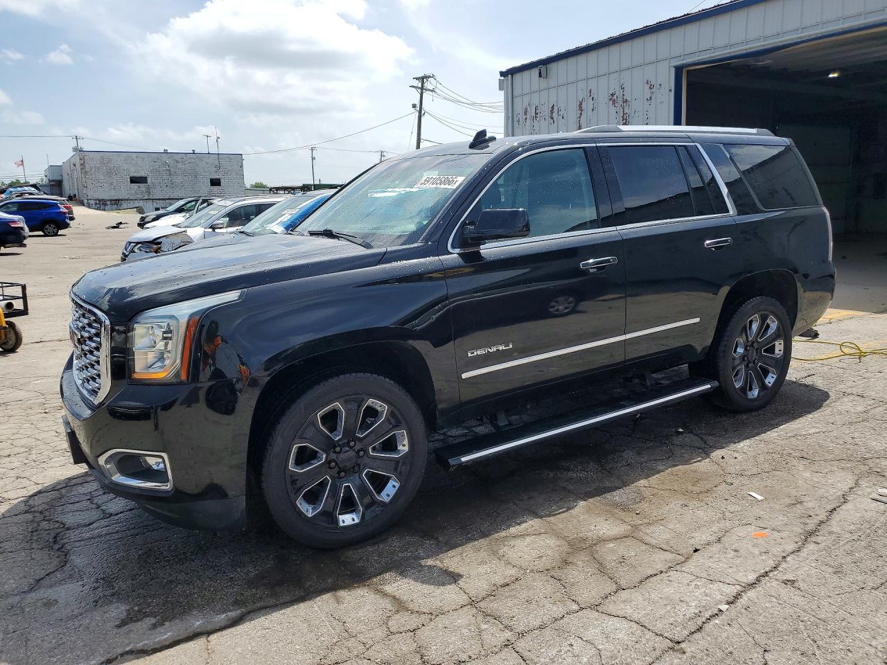 1GKS2CKJ3KR137978 · 2019 GMC YUKON