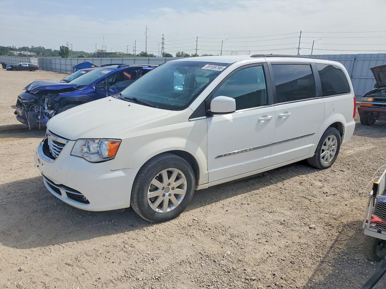 2C4RC1BG9FR577378 · 2015 CHRYSLER TOWN & COUNTRY