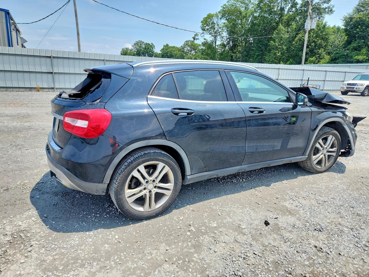 WDCTG4EB3FJ169842 · 2015 MERCEDES-BENZ GLA · 3/12