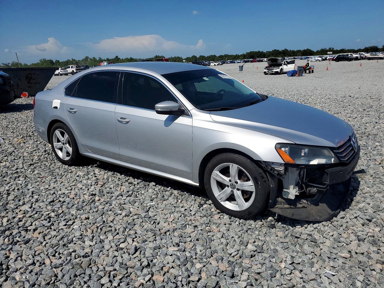 1VWBH7A36DC000900 · 2013 VOLKSWAGEN PASSAT · 4/13