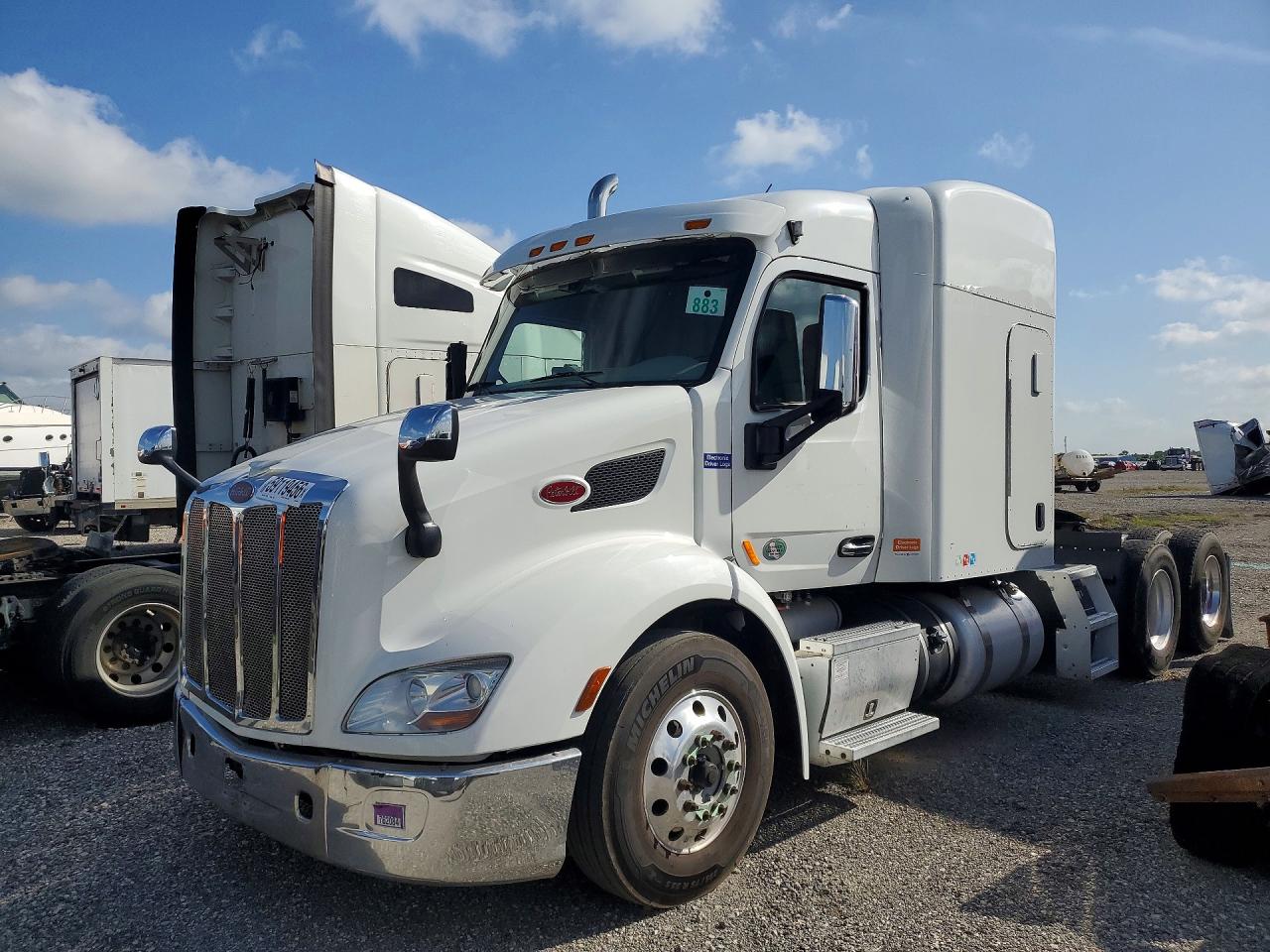 1XPBDP9X9KD234864 · 2019 PETERBILT 579