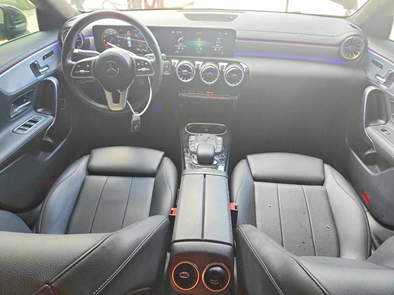 W1K5J4HB3NN286135 · 2022 MERCEDES-BENZ CLA · 8/12