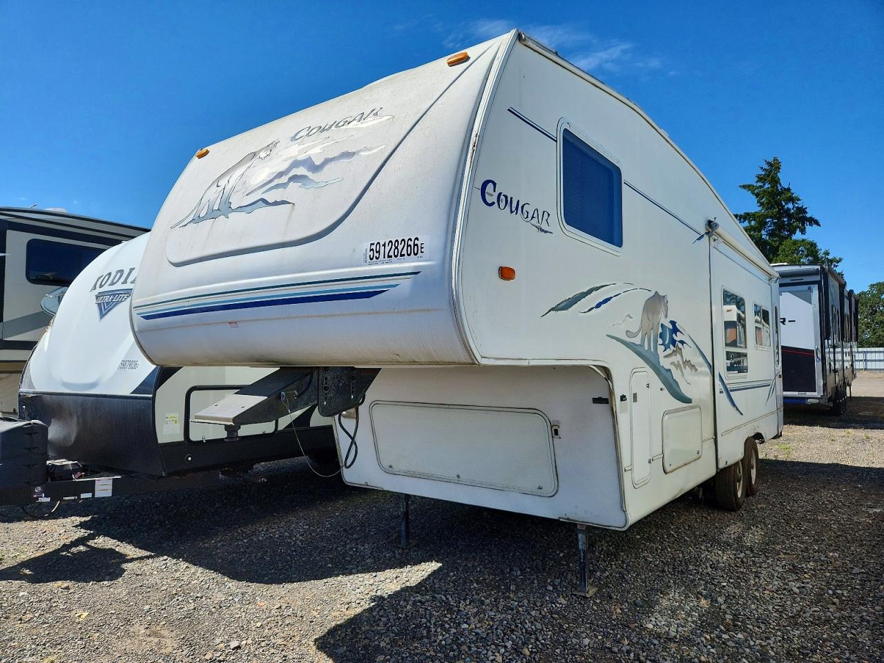 2001 COUGAR TRAILER · 2/10