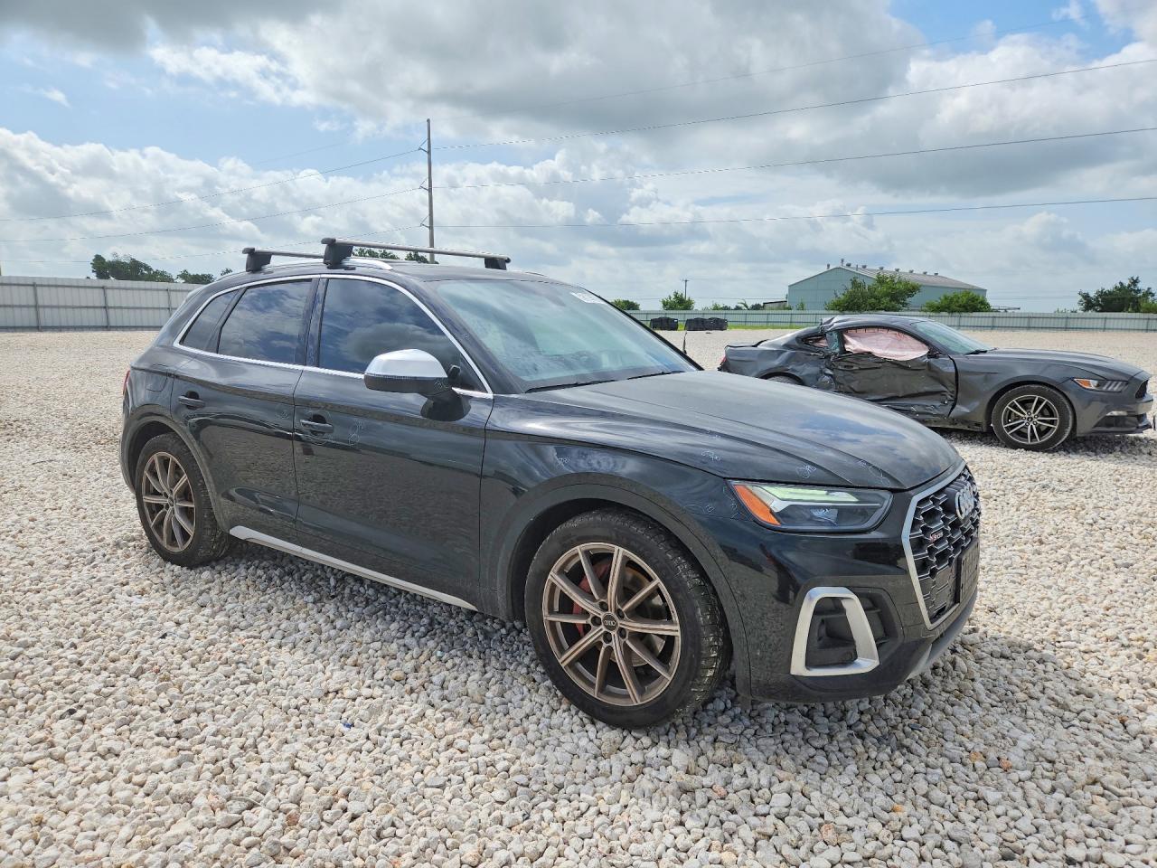 WA1B4AFY4M2044877 · 2021 AUDI SQ5 · 4/13