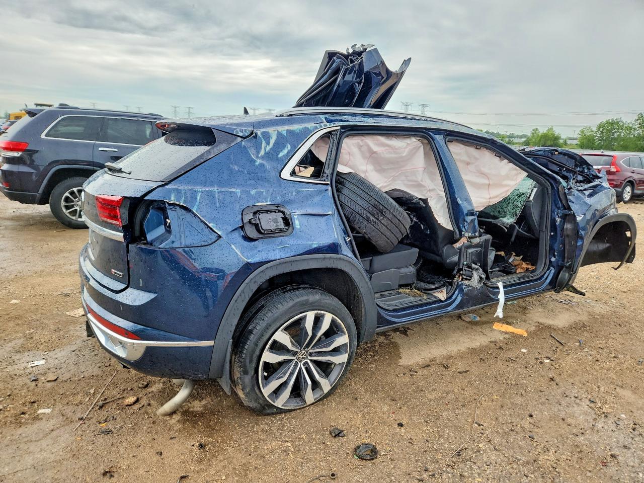 1V2SE2CA3MC211545 · 2021 VOLKSWAGEN ATLAS CROSS SPORT · 3/12