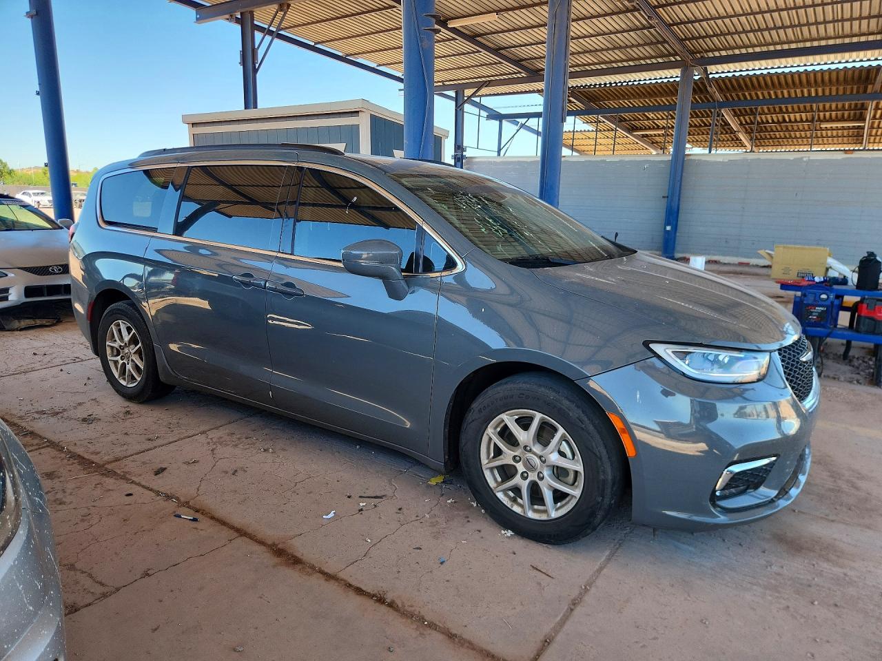 2C4RC1BG2NR113640 · 2022 CHRYSLER PACIFICA · 4/13
