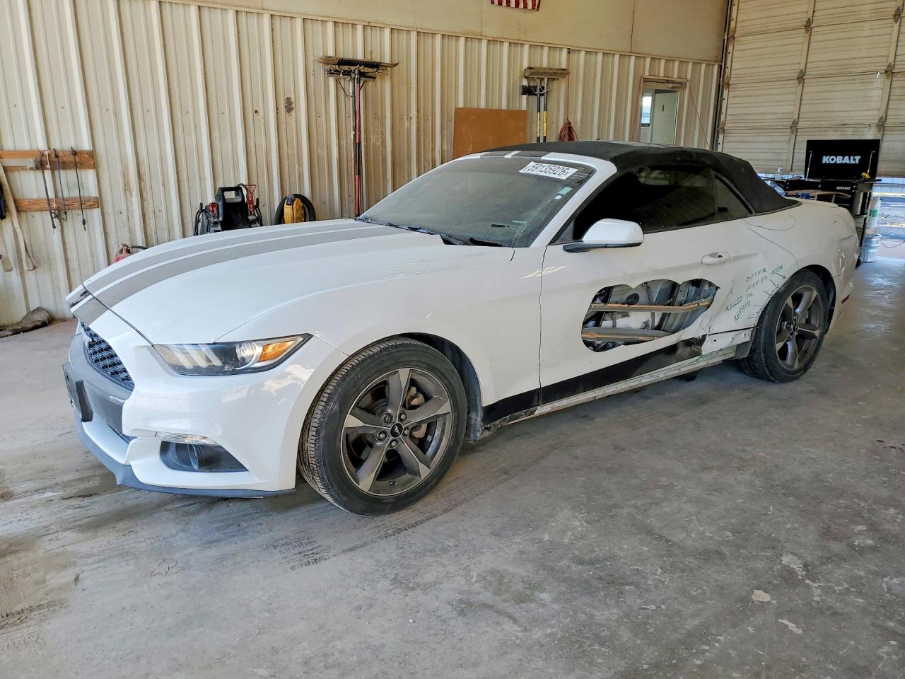 1FATP8EM3G5329183 · 2016 FORD MUSTANG