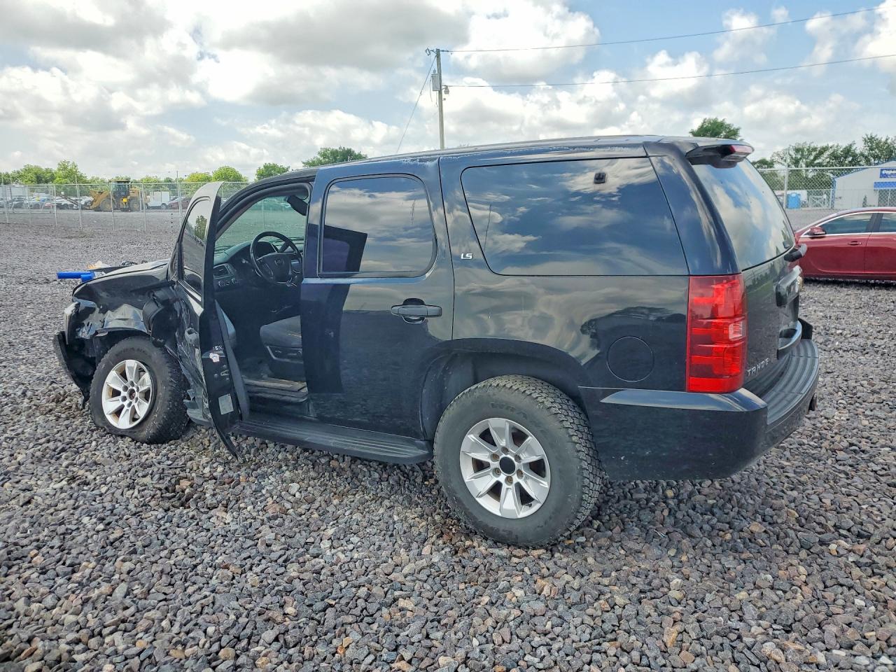 1GNFK13007J393113 · 2007 CHEVROLET TAHOE · 2/13