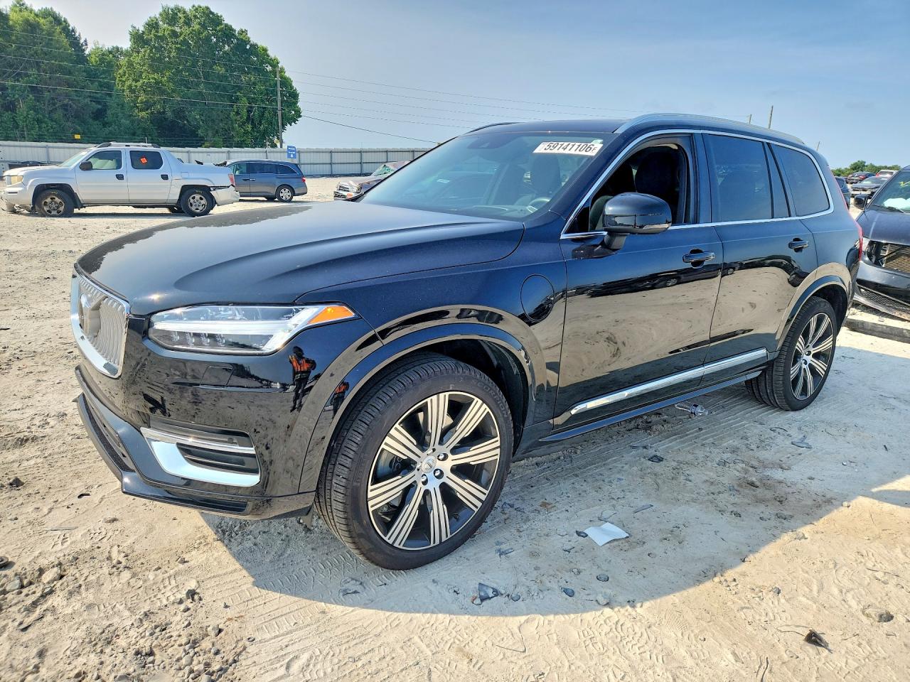 2022 VOLVO XC90