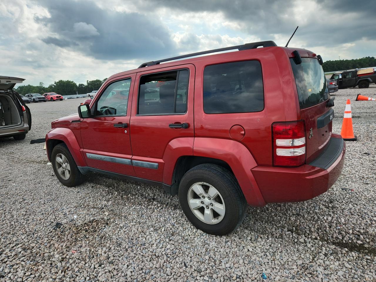 1J8GP28K79W545367 · 2009 JEEP LIBERTY · 2/13