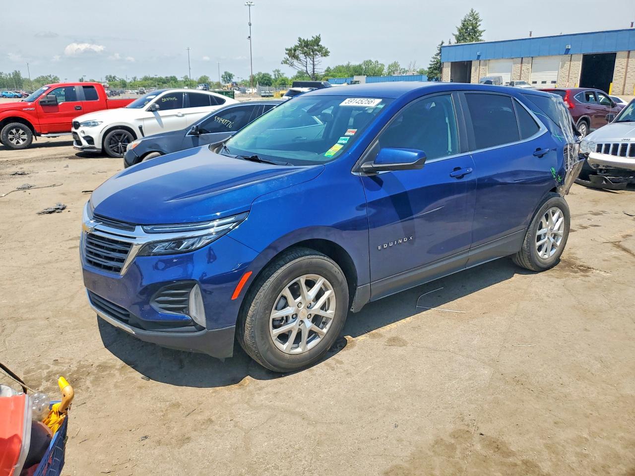 3GNAXKEV8NL233870 · 2022 CHEVROLET EQUINOX