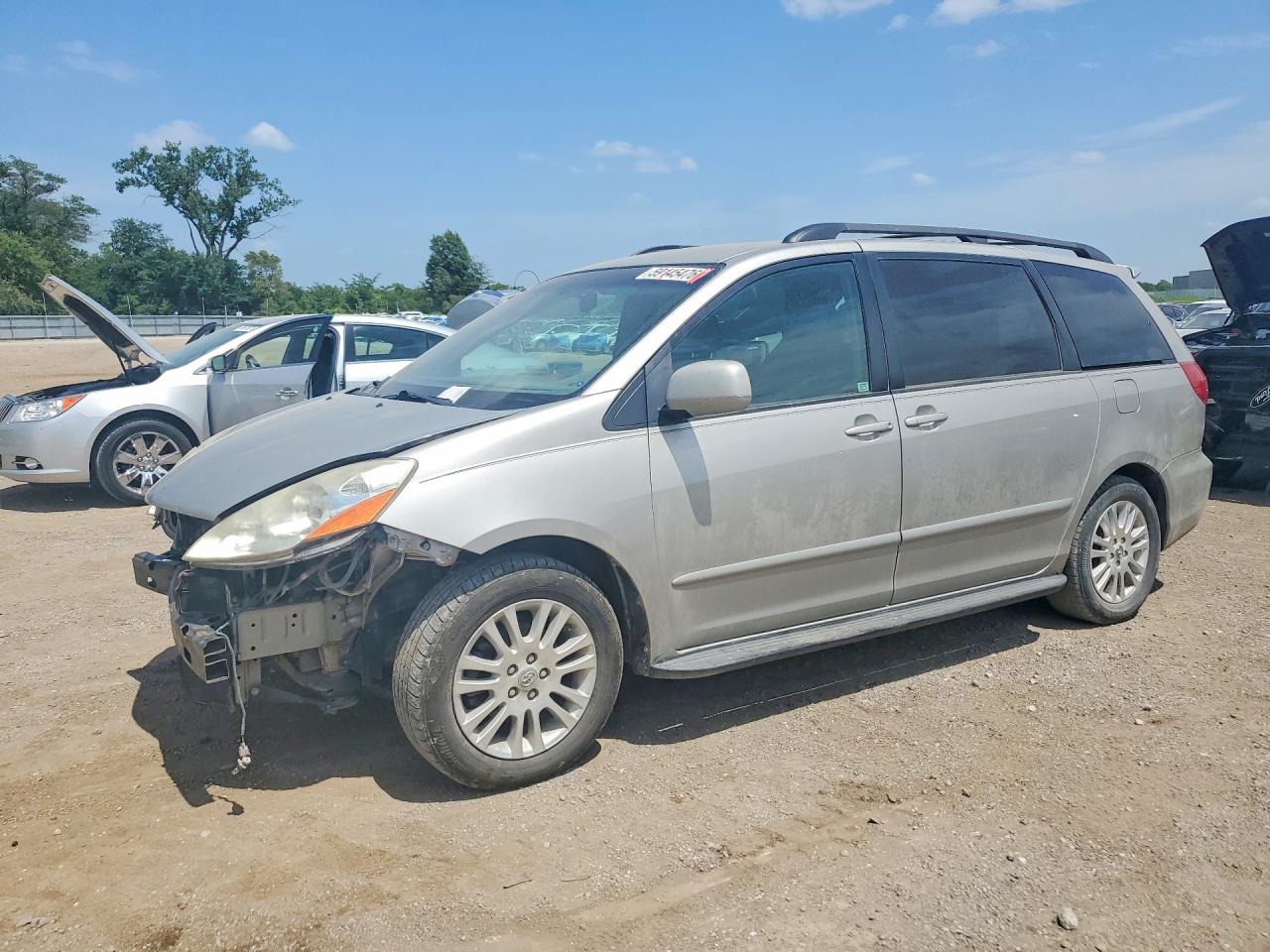 5TDZK22C89S236815 · 2009 TOYOTA SIENNA