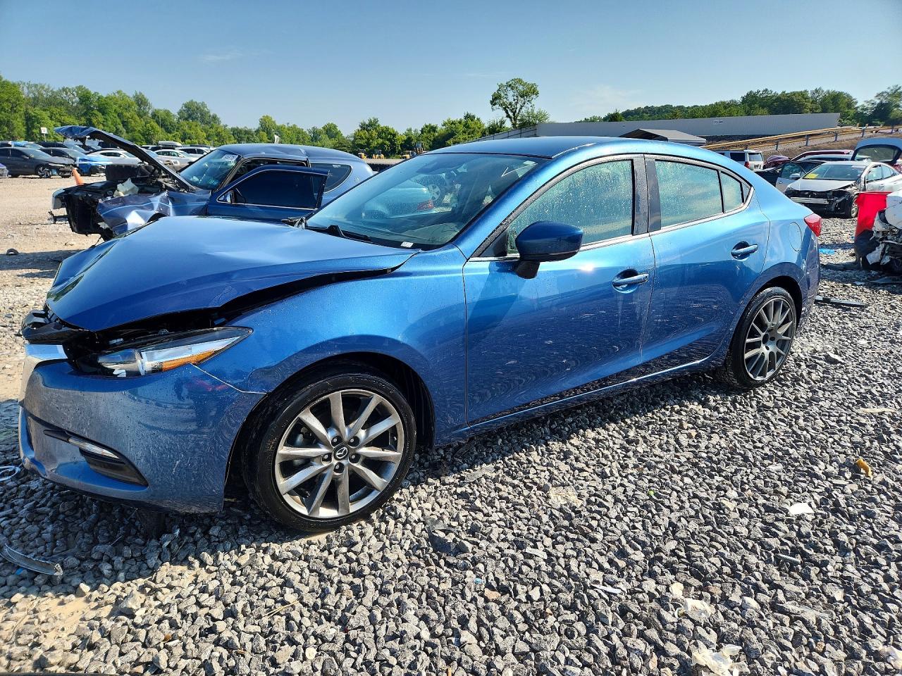 3MZBN1V38JM242727 · 2018 MAZDA 3