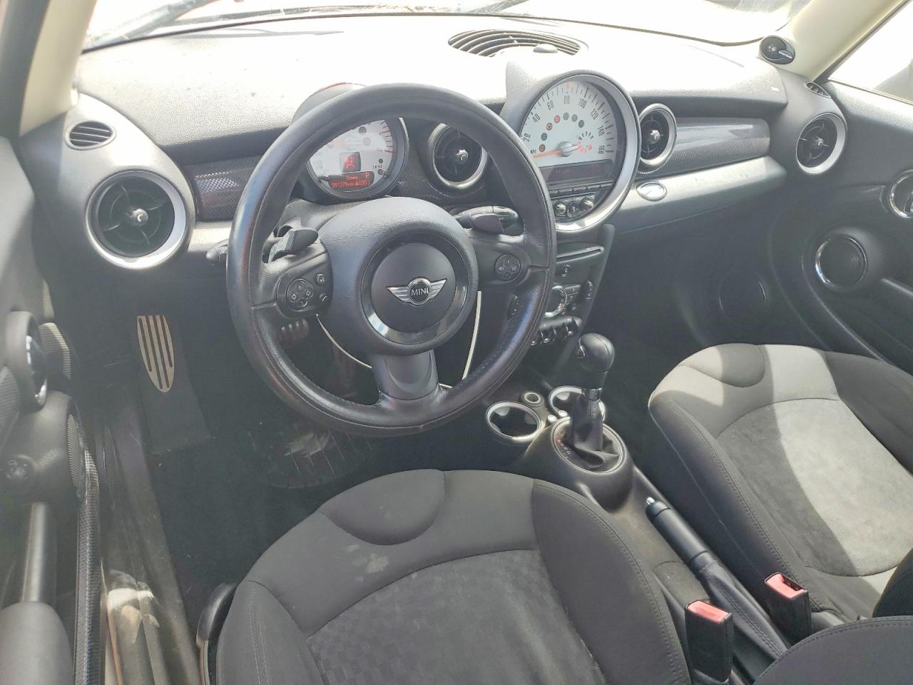 WMWSV3C5XBTY12231 · 2011 MINI COOPER · 8/12