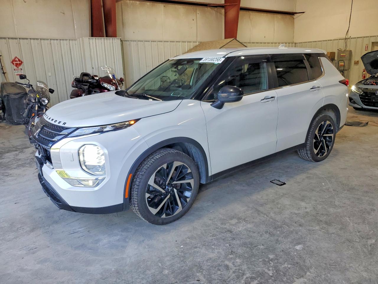 2022 MITSUBISHI OUTLANDER