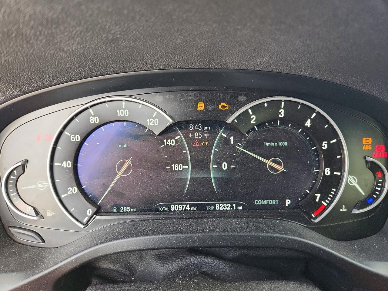 5UXTR9C5XJLD58481 · 2018 BMW X3 · 9/14