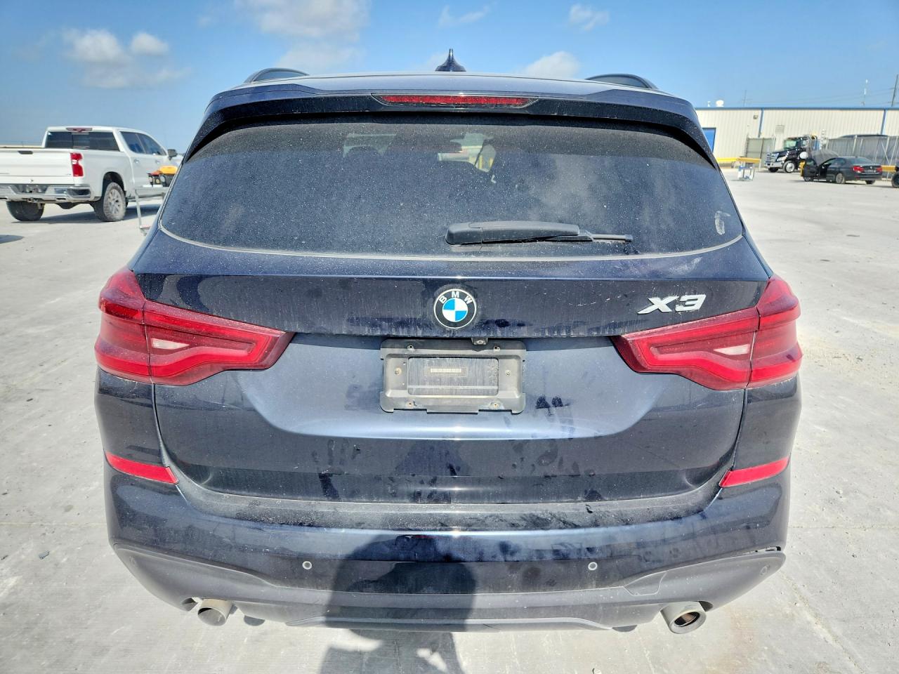 5UXTR9C5XJLD58481 · 2018 BMW X3 · 6/14