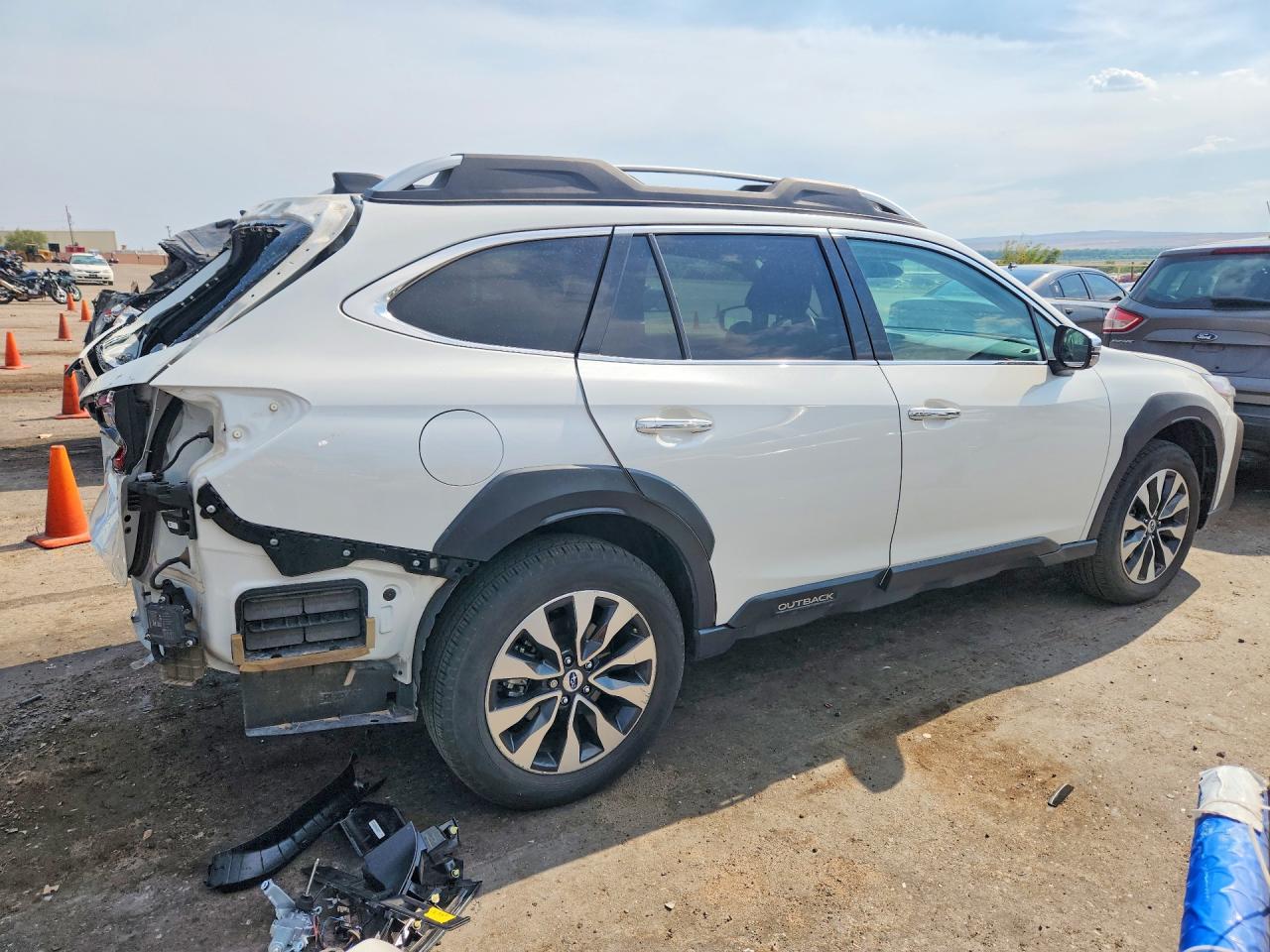 4S4BTAPC4R3284407 · 2024 SUBARU OUTBACK · 3/14