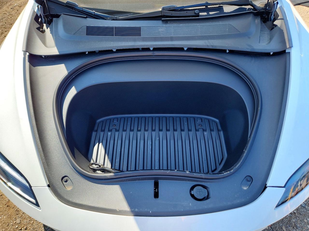 5YJ3E1EB7TF172403 · 2026 TESLA MODEL 3 · 11/12