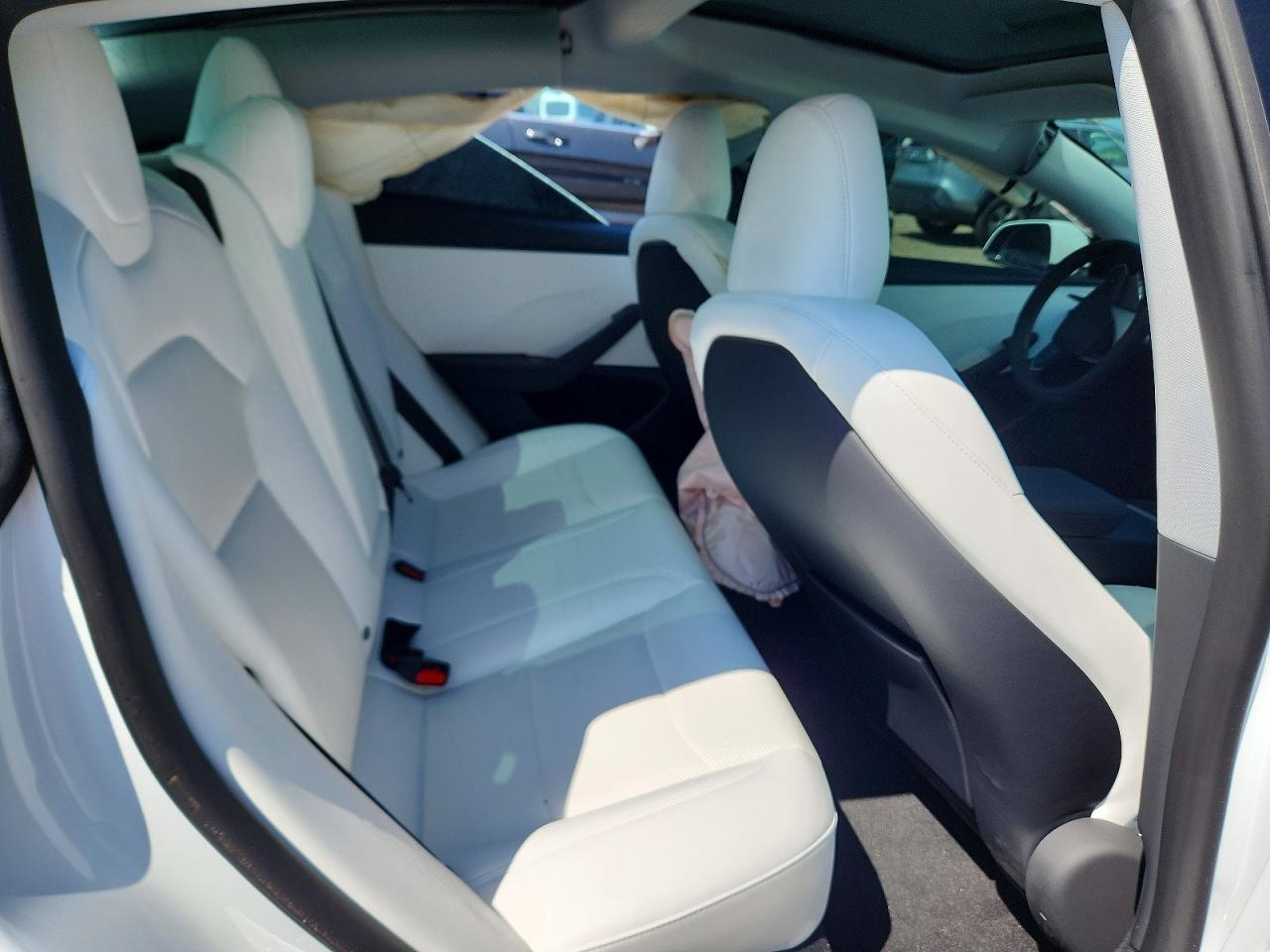 5YJ3E1EB7TF172403 · 2026 TESLA MODEL 3 · 10/12