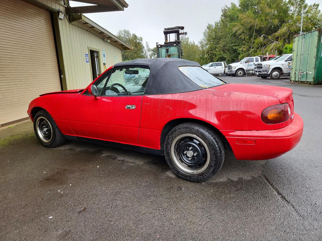 JM1NA3530T0716814 · 1996 MAZDA MX-5 MIATA · 2/12