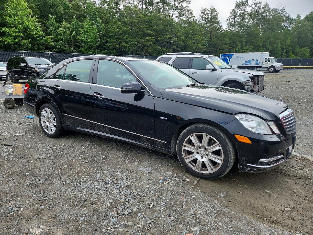 WDDHF5KB2CA528009 · 2012 MERCEDES-BENZ E · 4/12