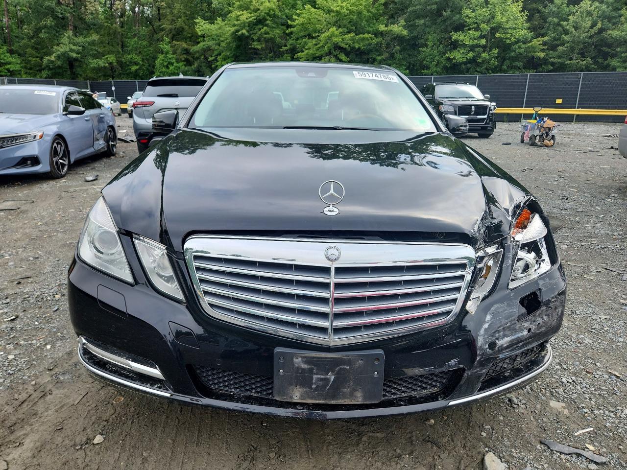 WDDHF5KB2CA528009 · 2012 MERCEDES-BENZ E · 5/12