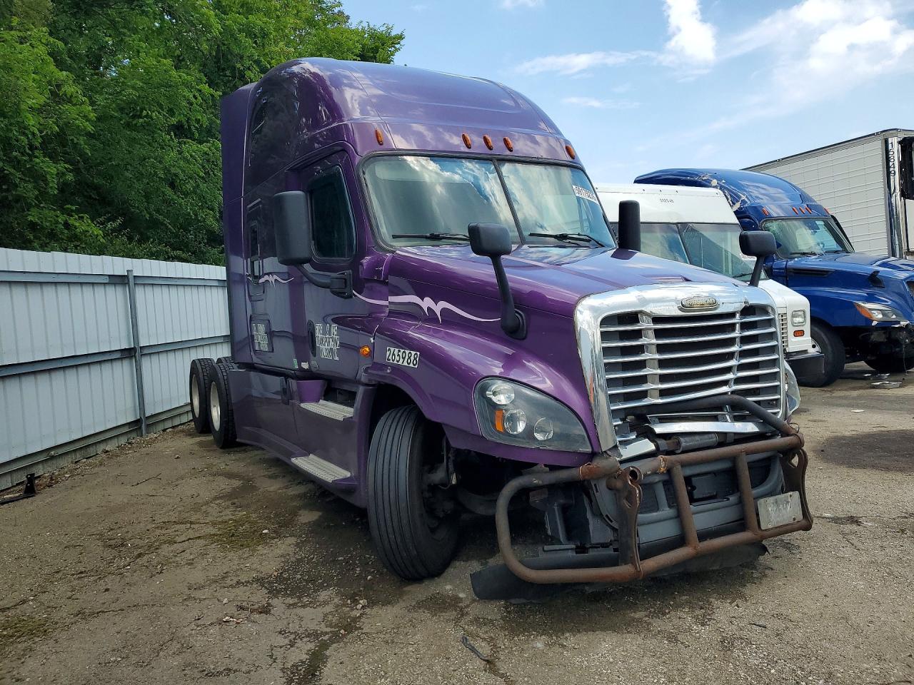 3AKJGLD53FSFN3286 · 2015 FREIGHTLINER CASCADIA · 4/13