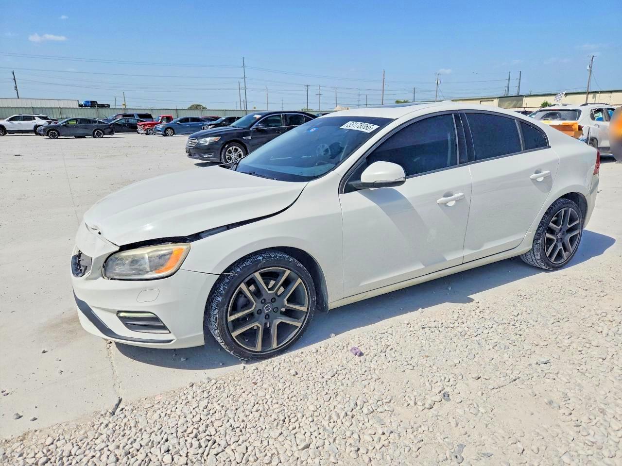 YV126MFL6J2455869 · 2018 VOLVO S60