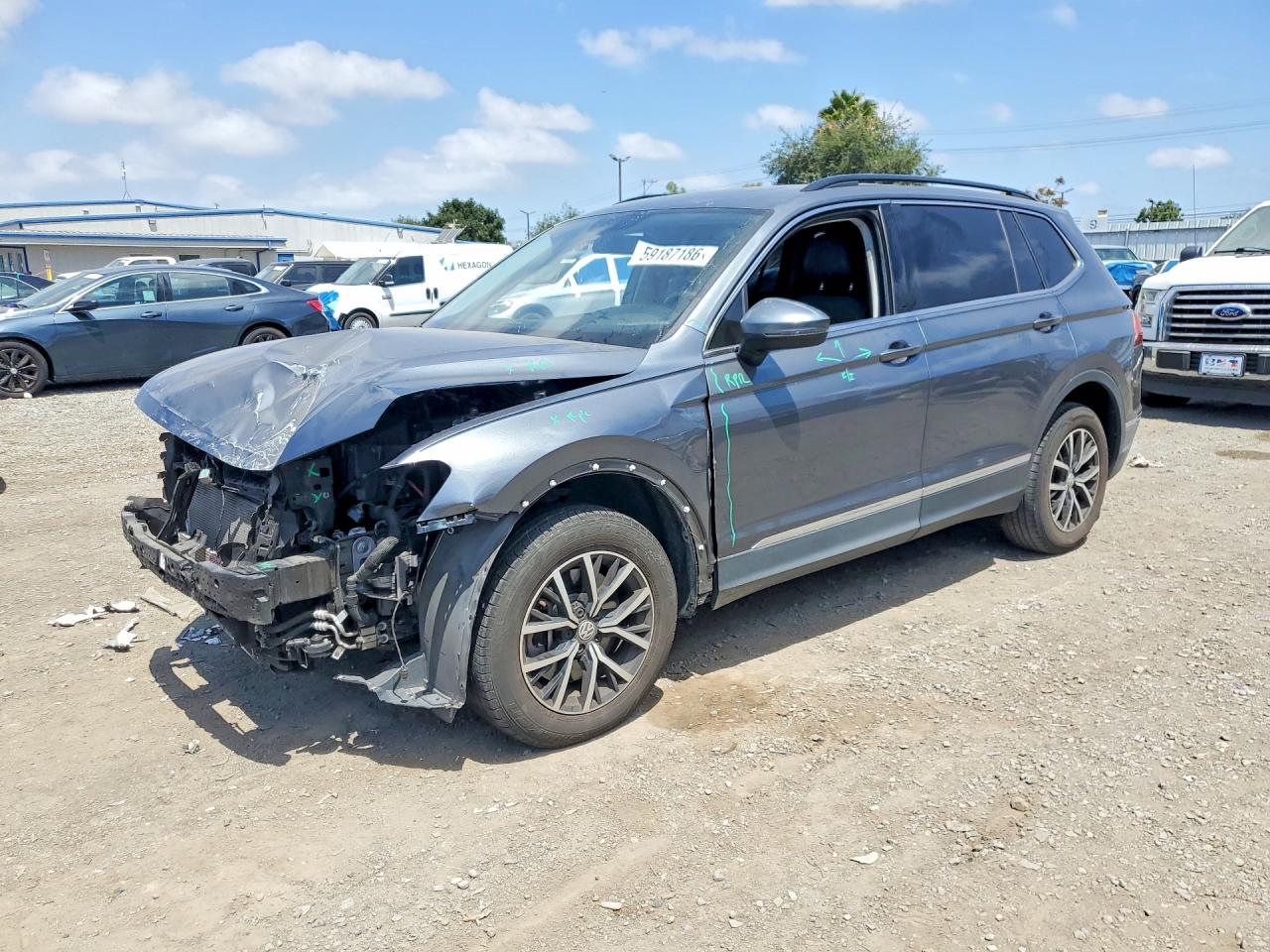 3VV3B7AX1MM059512 · 2021 VOLKSWAGEN TIGUAN