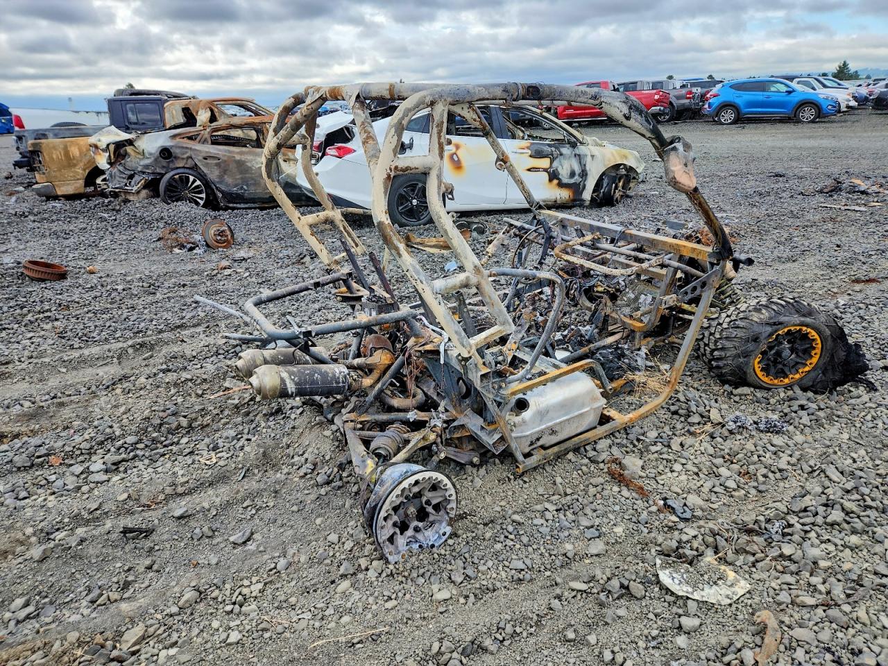 3JBPXP28FJ000720 · 2015 CAN-AM UNKNOWN · 4/10