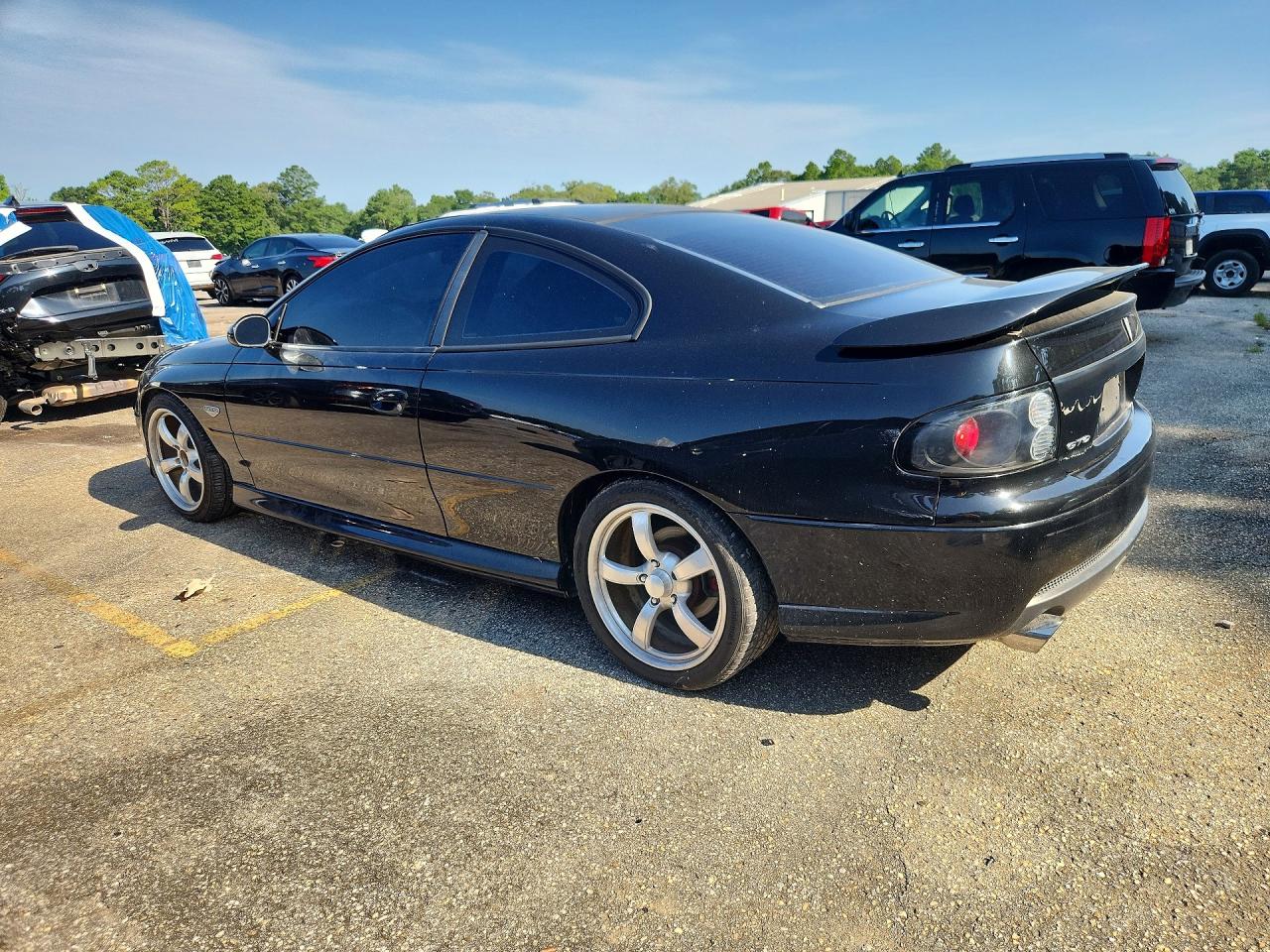 6G2VX12UX6L820026 · 2006 PONTIAC GTO · 2/13